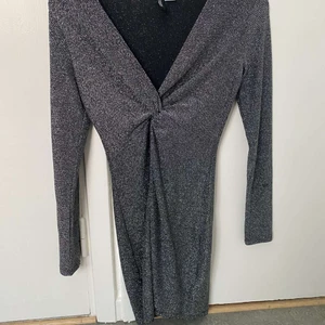 Klänning  - Använder inte klänningen så därför säljer jag den 