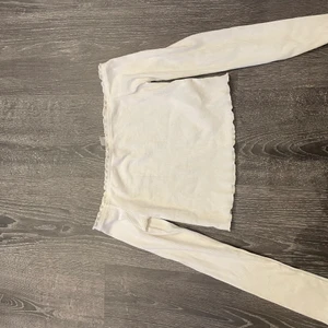 Vit off shoulder tröja - Haft ett tag men aldrig använt den