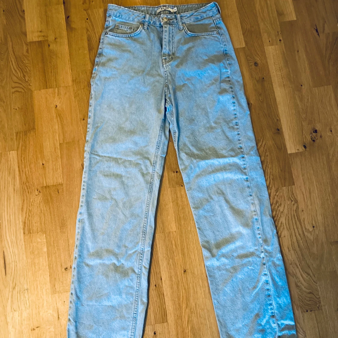 Mom jeans från NAKD