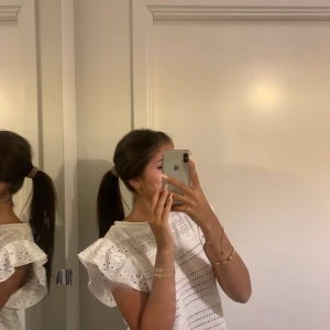 Zara topp - Så fin volang topp 