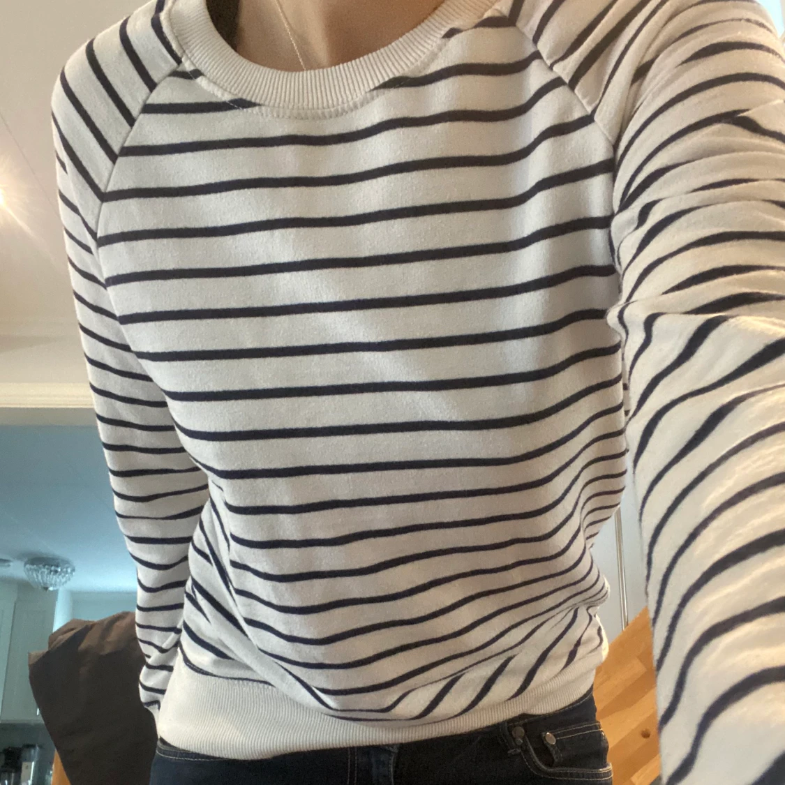 BERSHKA RANDIG TRÖJA (S)