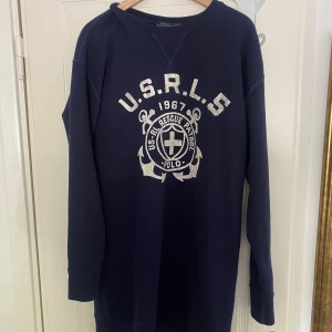 Ralp lauren klänning  - Klänning ifrån Ralph lauren. Strl S. Måttligt använd, bra skick, skönt material. Använder inte längre. 