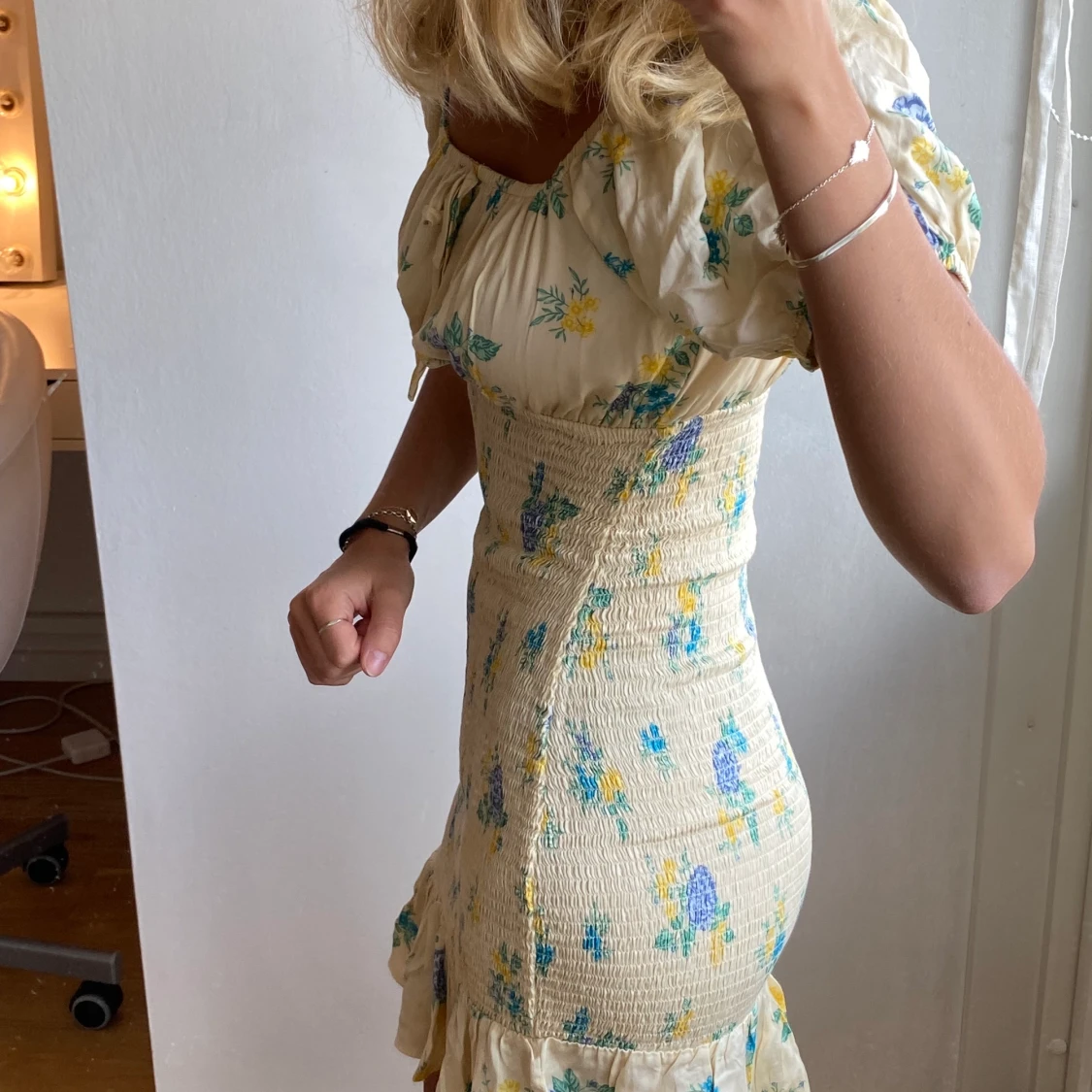 Blommig klänning - 90