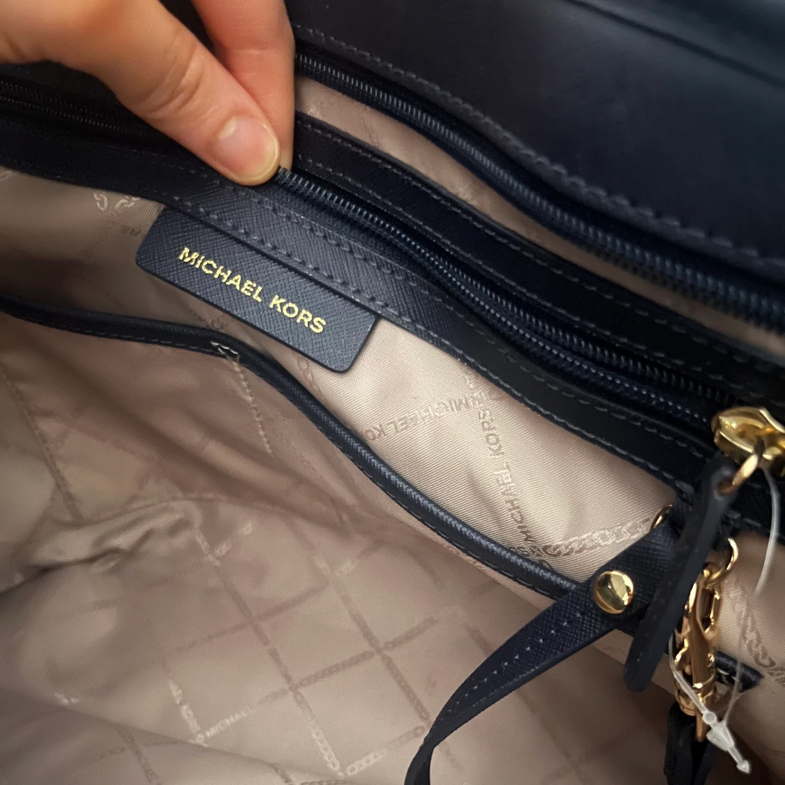 Micheal kors tote L (navy blue) - 90