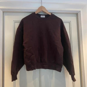 Brun sweatshirt  - Mysig brun sweatshirt perfekt till hösten🤍 frakt tillkommer kram Ebba 
