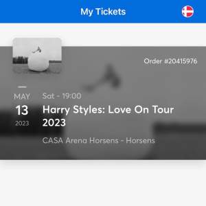 Säljer / kollar intresse på mina 2 biljetter till Harry i danmark 13/5 2023. De är två st stå platser i zone rear. Säljer då jag vill försöka hitta bättre biljetter❤️ 