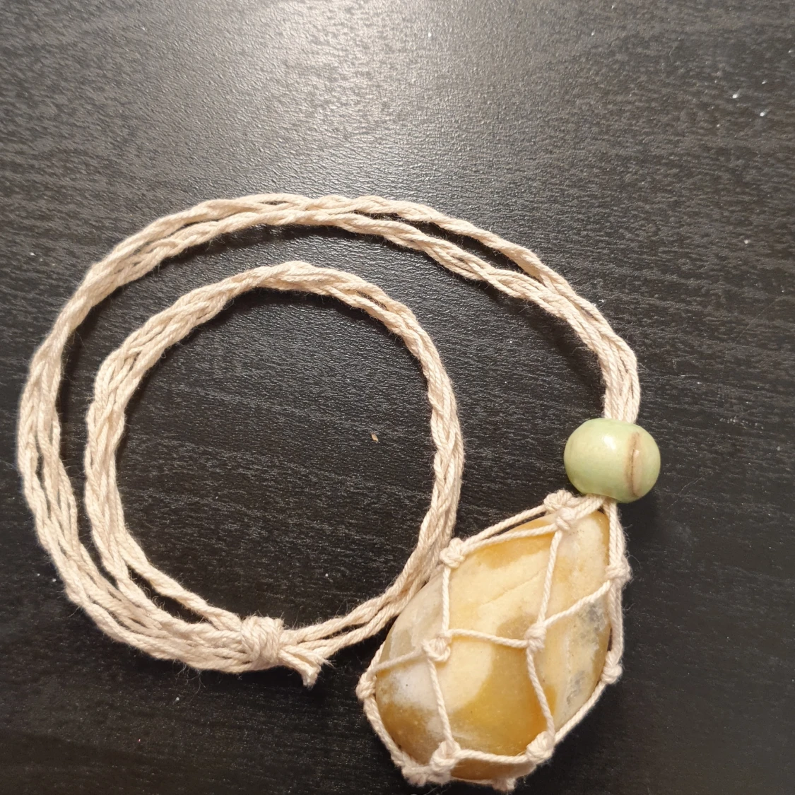 Halsband till kristaller