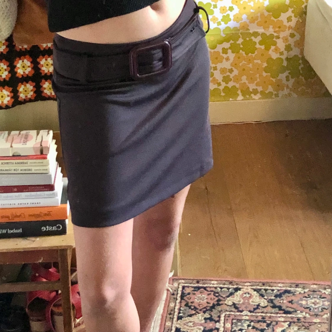 Minikjol med coolt bälte  - 91