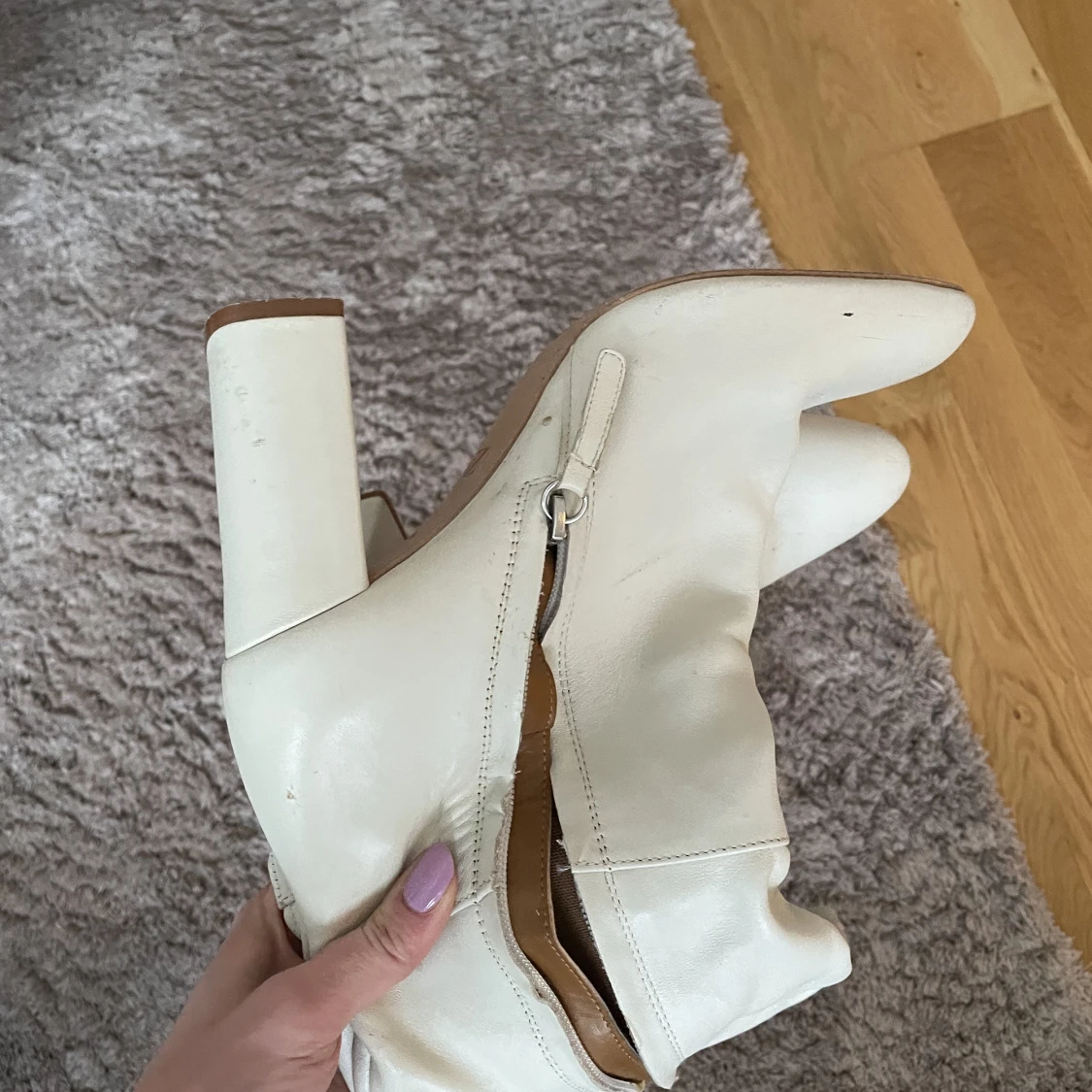 Vita knähöga boots  - 90