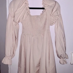 Veromoda klänning  - Aldrig använd , fin sommar klänning 🔥