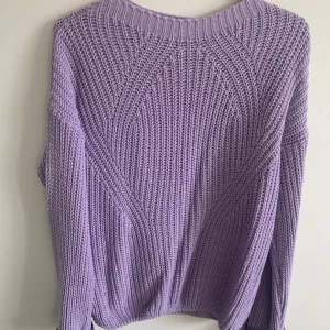 Stickad tröja - Stickad tröja