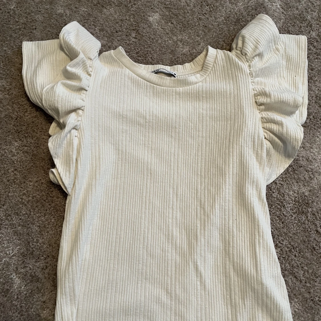 Zara topp med volang! - 91