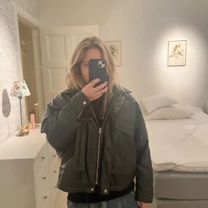 Oversized jacka - Jacka från zara i mörkgrön