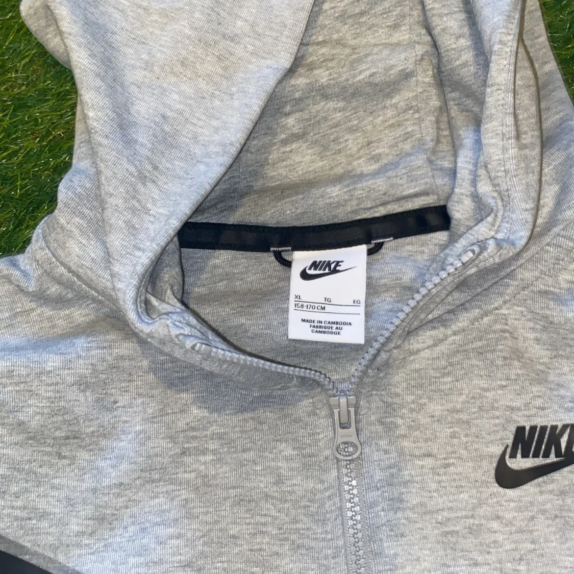 Nike Tech till salu - 91