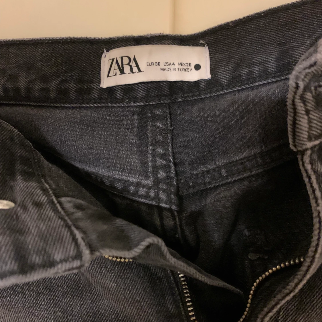 Byxor Zara