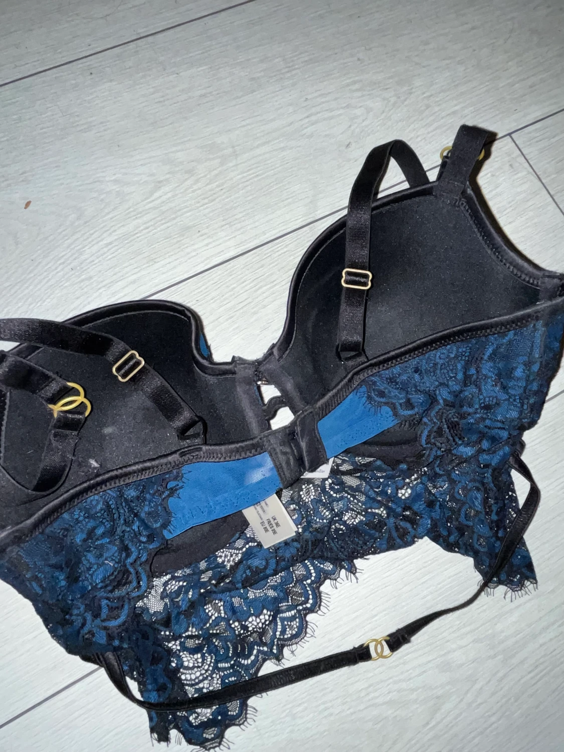 Bh Hunkemoller  - 90