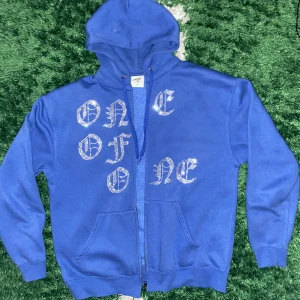 One of One - Använder inte längre Riktigt skönt material och snygg som fasen. 