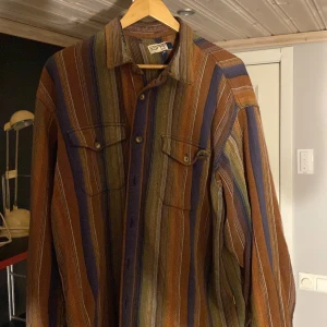 ESPRIT MEN skjorta  - Retro esprit långärmad skjorta i relativt bra skick. 