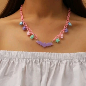 Pastel goth halsband - Pastel goth halsband, aldrig använt i mycket fint skick.