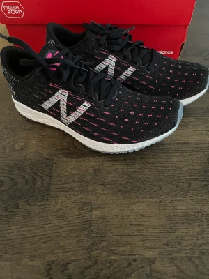 New balance skor  - Nya New balance skor, storlek 38