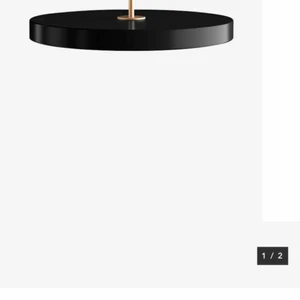 Lampa - Lampa till salu, helt oanvänd ligger kvar i kartong som nyskick. Ordinarie pris: 2599kr säljs för 1500kr. 