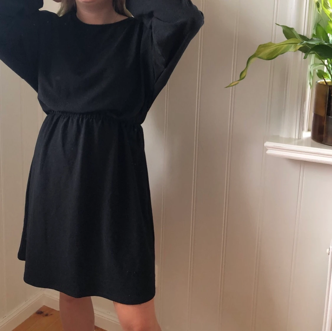 Svart glittrig klänning från OBJECT stl XS - 90