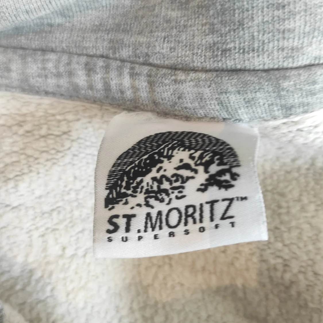 ST mortiz tröja  - 91