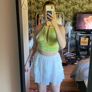 Topp NA-KD - Denna topp är helt oanvänd från Misslisibells kollektion med NA-KD. Storlek 38. Jättefin men har inte fått tillfälle att använda! 💚