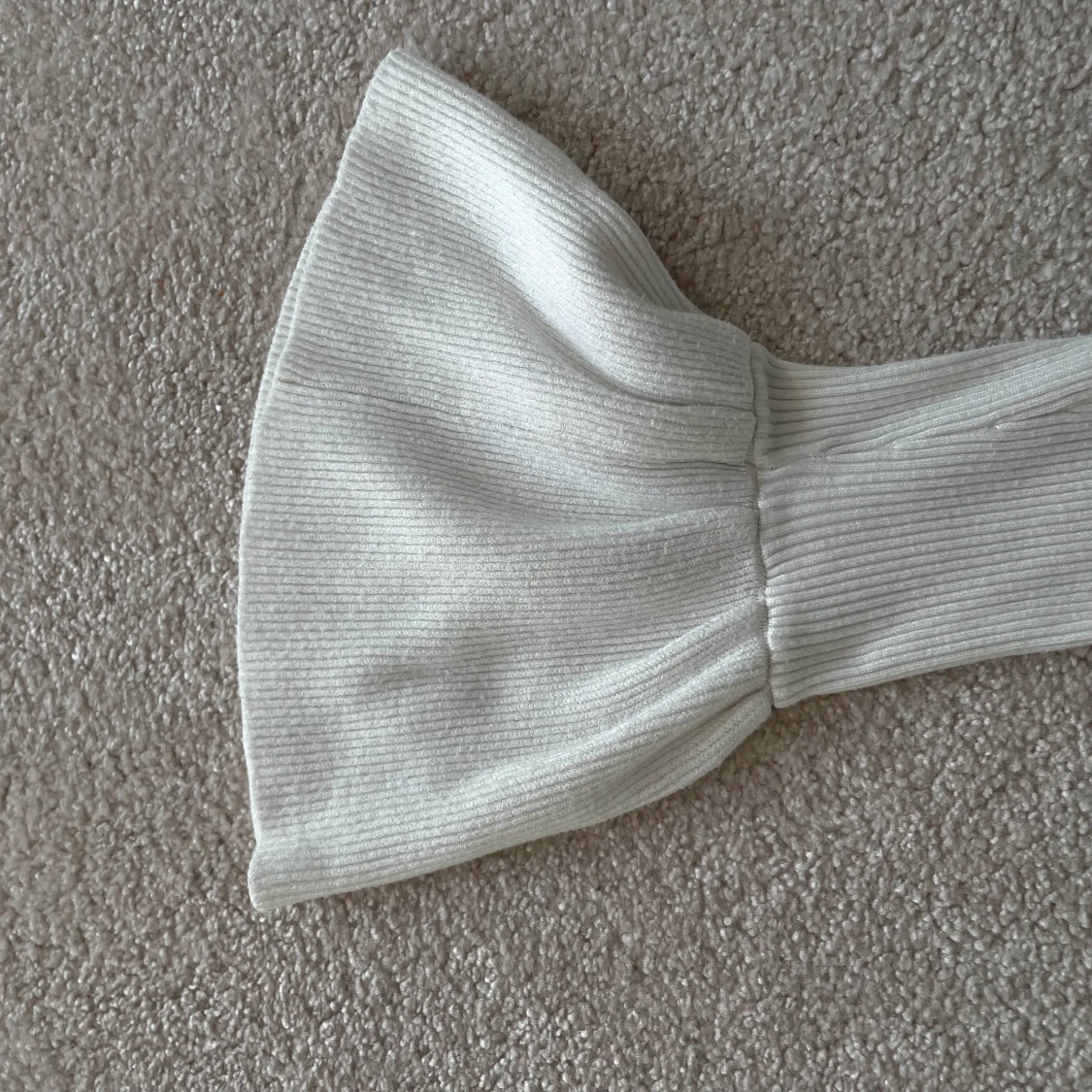 Vit offshoulder tröja - 91