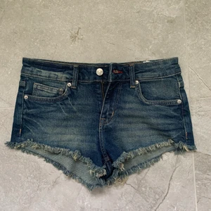 Jeans shorts - Lågmidjade precis som dom svarta 