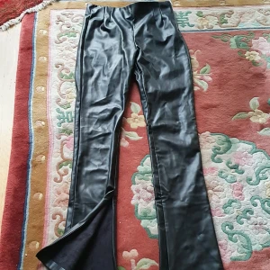Zara skin byxa  - Bara provat 