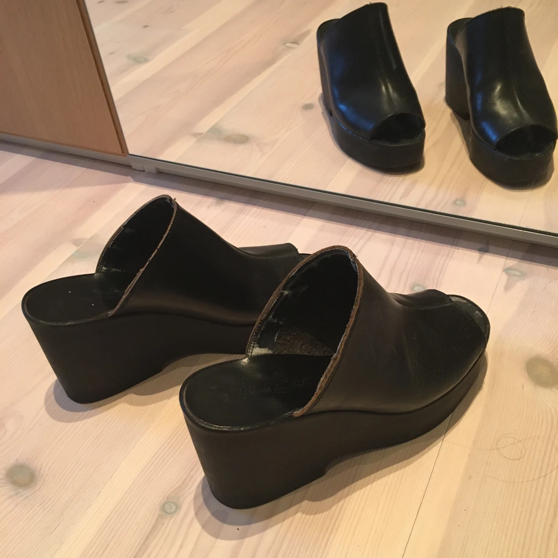 Svarta platåskor - 90