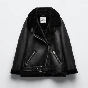 Jacka  - Jacka från zara som är köpt här på plick, använd några gånger men inte mycket 🤍