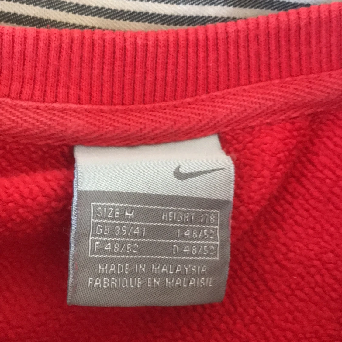 Röd Nike tröja  - 91