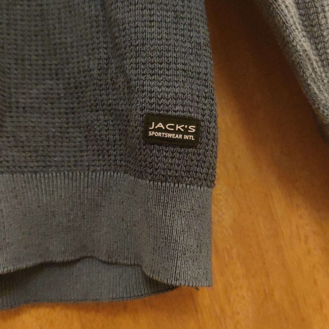 Blå stickad tröja M - 91