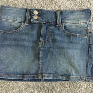 Kjol - Jätte fin kjol från Hm i storlek 34!