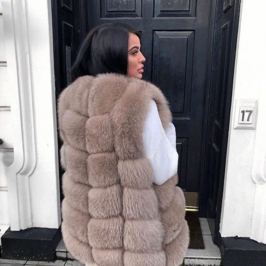 Äkta päls väst i storlek S/ 36  - 90