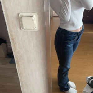 Levis aktiga jeans! - Köptes second hand. Dom sitter inte jätte baggy men är ändå as fina. Skriv privat för mått. Pris kan diskuteras!