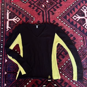 stickad tröja - ❤️