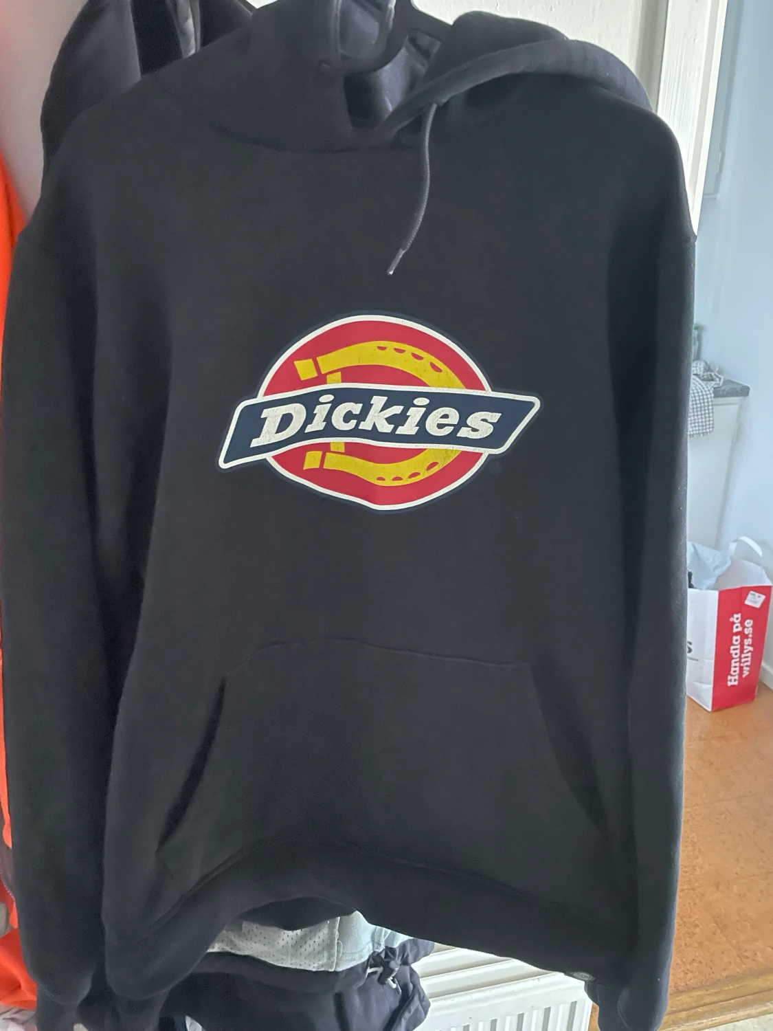 Dickies