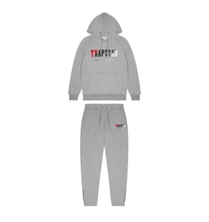 Trapstar tracksuit - Helt ny, digitalt kvitto finns Tags kvar Möts upp i gbg  Frakt, köpare står för frakt