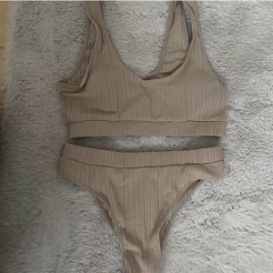 Bikini  - Lägger upp igen för gratis frakt ❤️
