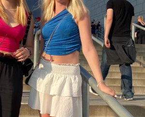 Toppar - 2 stycken superfina trendiga toppar, båda använde en gång var, nyskick. Köp en för 80 eller båda för 150, skriv vid frågor😍