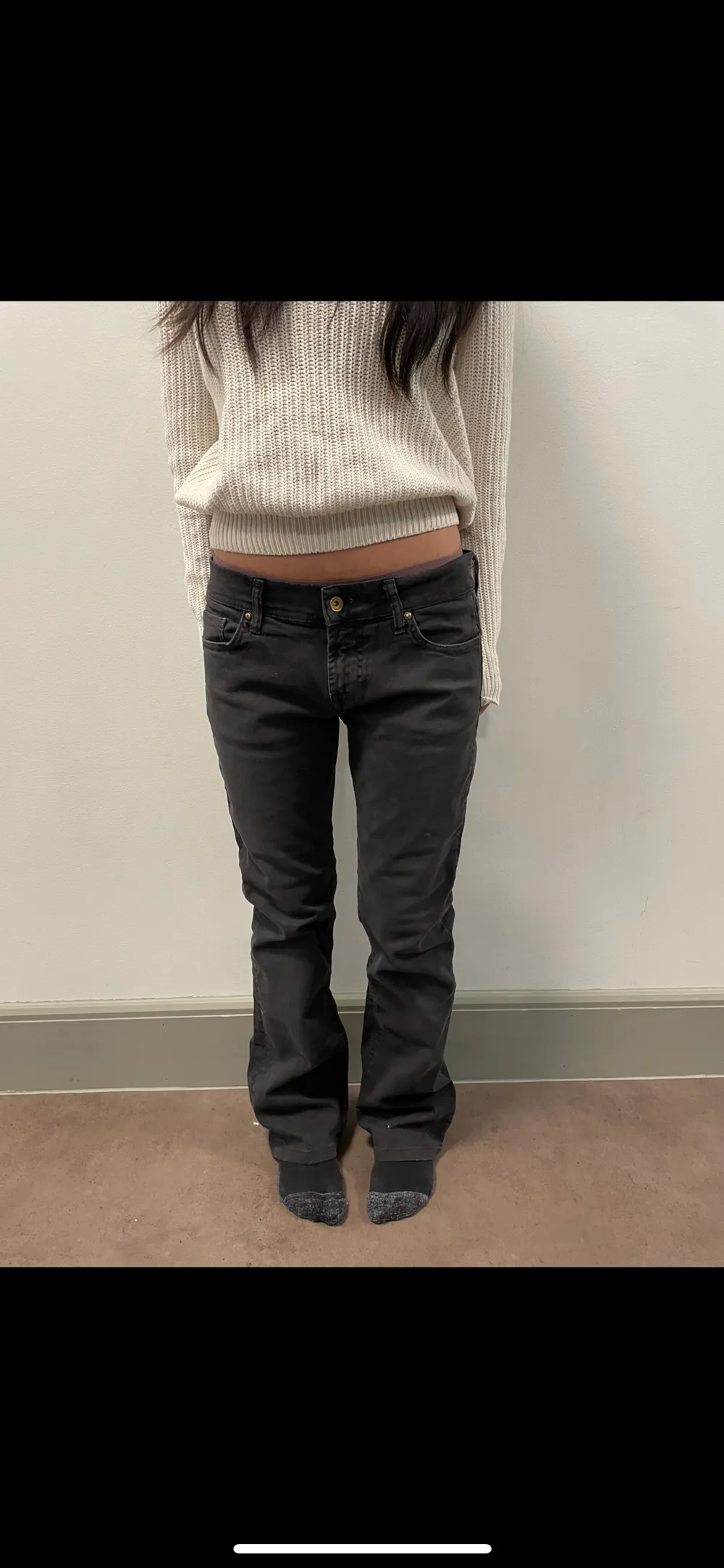 Säljer dessa Lågmidjade jeans från Fornarina!! Skriv om ni har fler frågor💓💓köparen står för frakten men kan också mötas upp i Stockholm. Jeans & Byxor.
