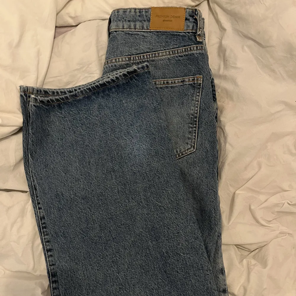 Gina jeans aldrig använda så därav ny Skick. Jeans & Byxor.