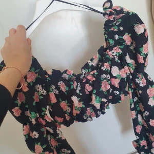 Topp - En söt och kort topp