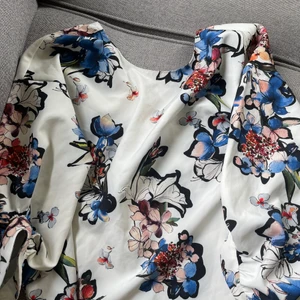 Zara Basic collection  - Jättefin blus från Zara Basic collection i strl.S 