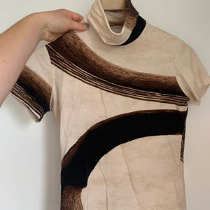 Polo - Tre kvarts armad svin cool polo i gott skick! Hämtas i gbg eller postas