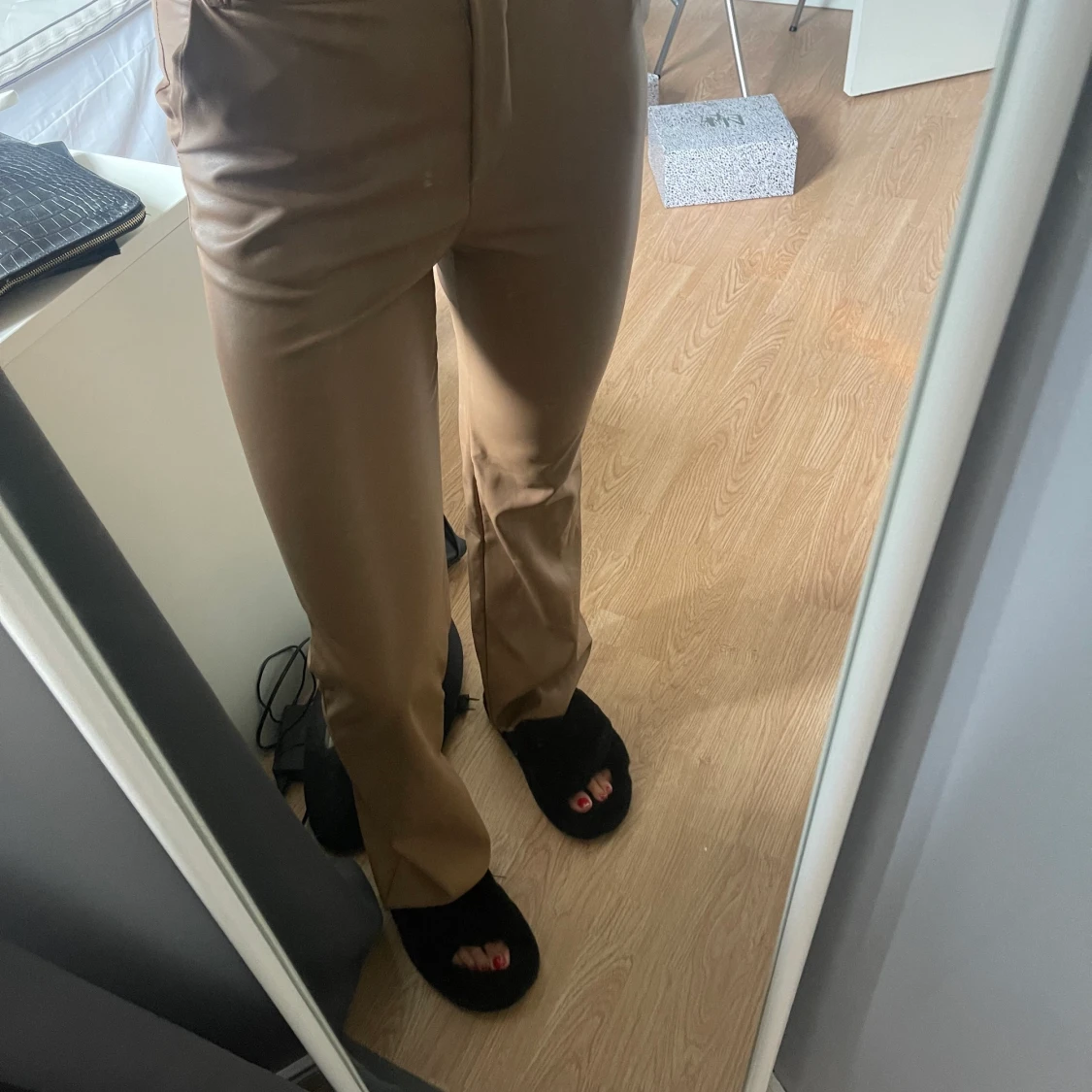 Bruna läderbyxor  - 90