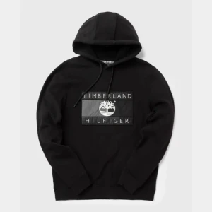 TOMMY HILFIGER x TIMBERLAND - Svart hoodie från Hilfigers kollektion tillsammans med Timberland - . Aldrig använd! 